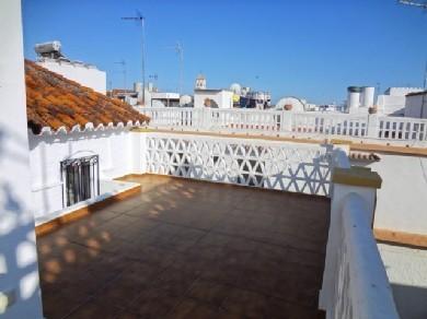 Chalet con 2 dormitorios se vende en Marbella, Costa del Sol