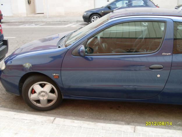 MUY URGENTE!!!!!!  VENDO COCHE RENAULT MEGAN COUPE 1.6 16 V 1999 a. BIEN ESTADO.