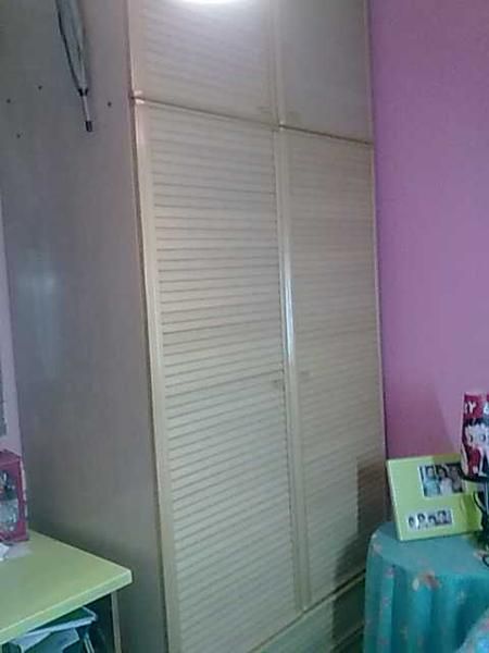 vendo armario 100  en buen uso