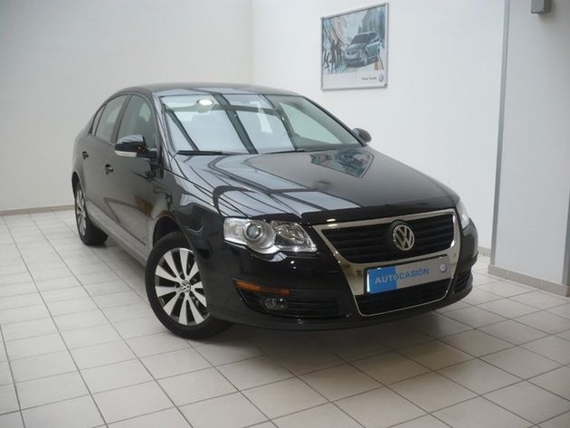 VOLKSWAGEN PASSAT  1.6TDI CR BLUEMOTION