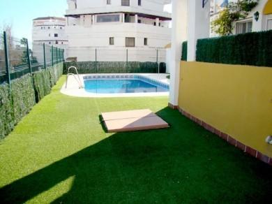 Apartamento con 3 dormitorios se vende en Estepona, Costa del Sol