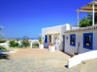Chalet con 5 dormitorios se vende en Casares Costa, Costa del Sol - mejor precio | unprecio.es