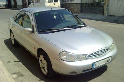 Ford Mondeo  5 puertas en ALMERIA