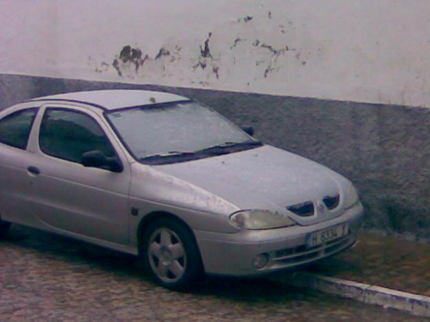 vendo coche renaul megan coupe