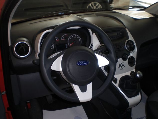 FORD KA TREND
