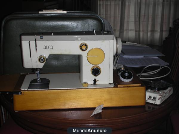 MAQUINA DE COSER ALFA