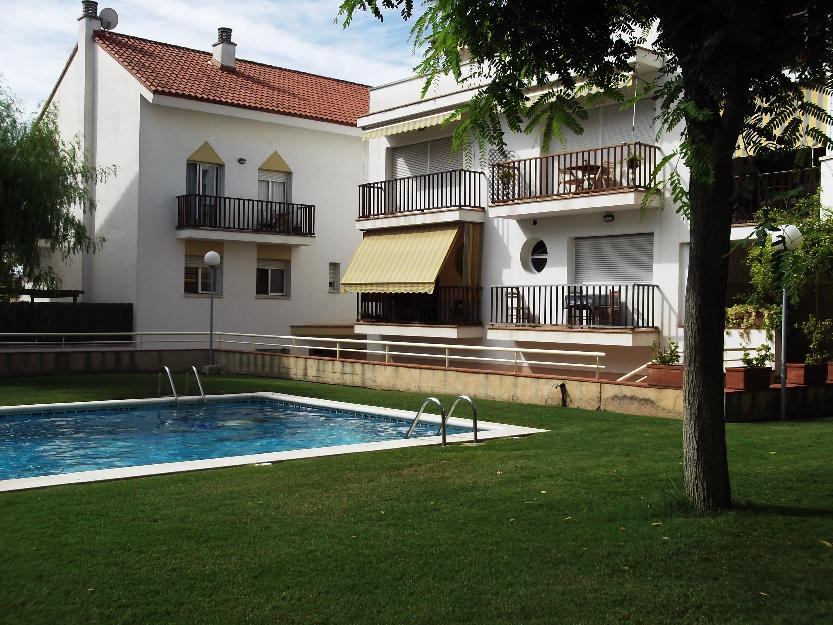 Precioso Ático Duplex a 5 kms Sitges piscina
