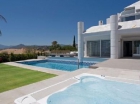 Chalet con 6 dormitorios se vende en Marbella, Costa del Sol - mejor precio | unprecio.es