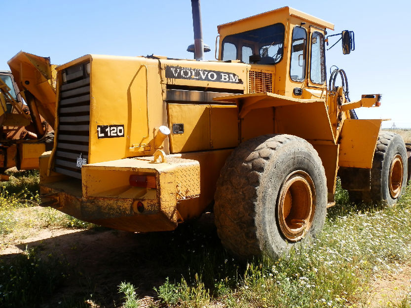 Pala cargadora de ruedas Volvo L 120 año 1992