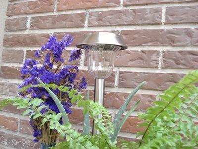 Lámpara solar de jardín en acero inoxidable