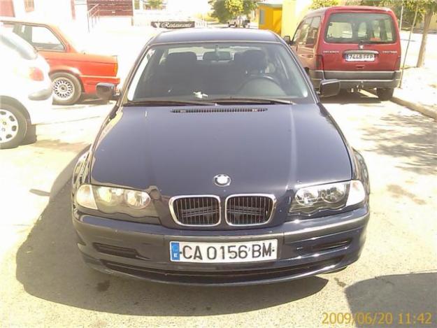 Vendo o cambio por coche mas pequeño mas diferencia.