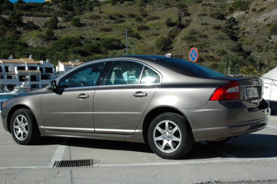 Volvo - s80 momentum, 2. 4d 175