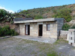 1b     in San Isidro,  Canary Islands   - 73000  EUR