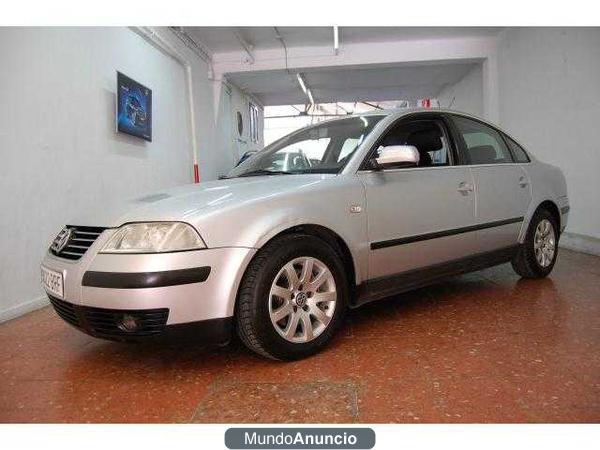 Volkswagen Passat 1.8T 150CV MODELO 2002 -NACIO