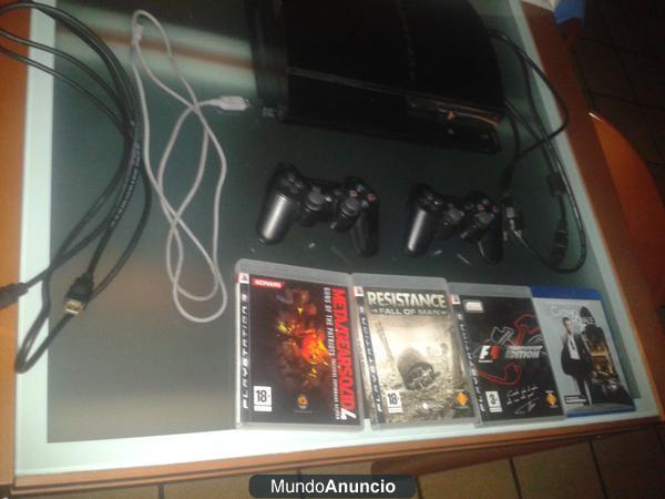 PS3 FAT(60 GB) + 2 mandos originales + juegos + accesorios varios + pelicula