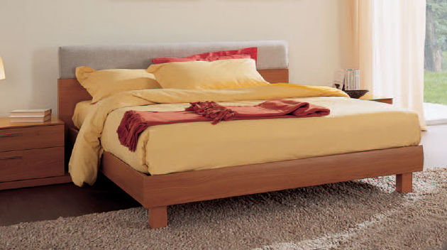 Cama Fiji acolchado con armazn de la cama Class