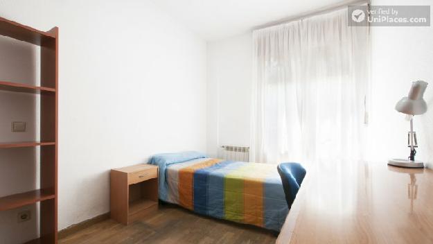 Rooms available - Very spacious 4-bedroom apartment in Villaviciosa de Odón