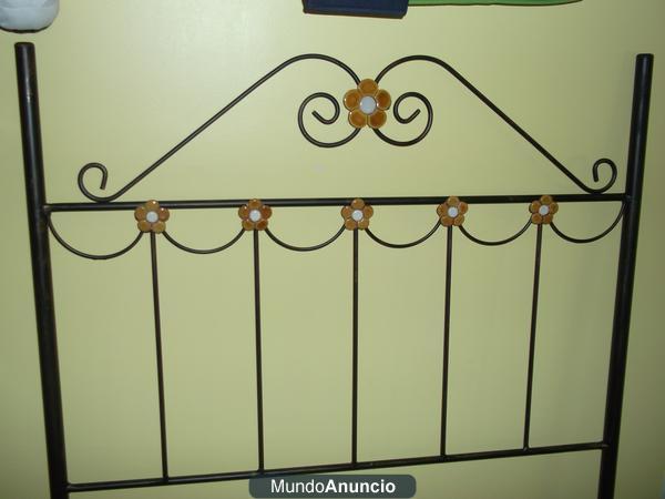 SE VENDE 2 cabeceros de 105, preciosos