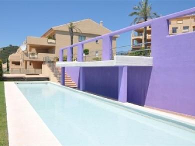 Apartamento con 3 dormitorios se vende en Estepona, Costa del Sol