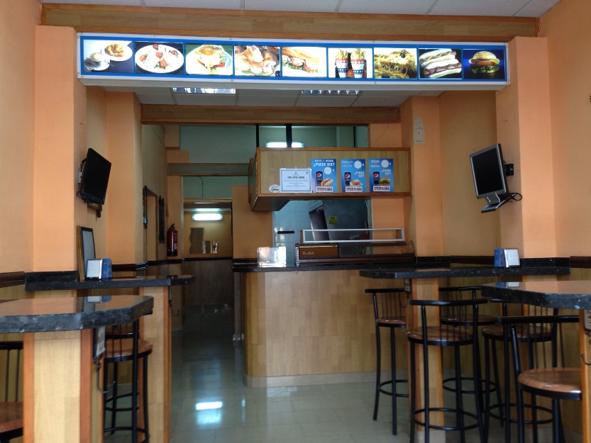 Bar-cafeteria sin traspaso