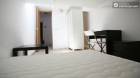 Rooms available - Cosy 5-bedroom apartment in the heart of Madrid - mejor precio | unprecio.es