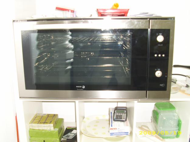 x cierre local vendo Horno FAGOR, Congelador, frigorif, heladera vitrina,aire acondic,etc