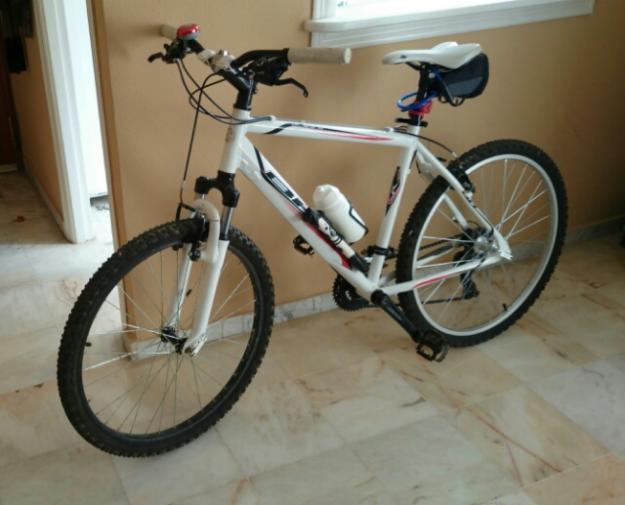 bicicleta BH OVER X color blanco