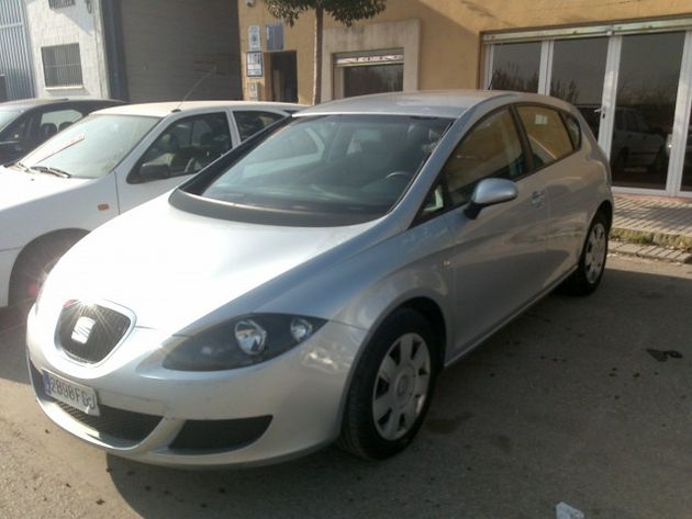 SEAT LEON stela