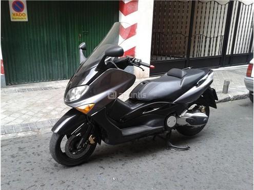 YAMAHA T-Max 500