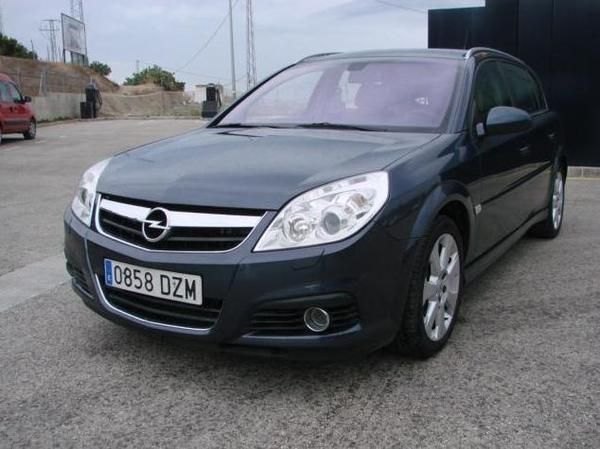 Opel Signum 3.0CDTI V6 24v Design A