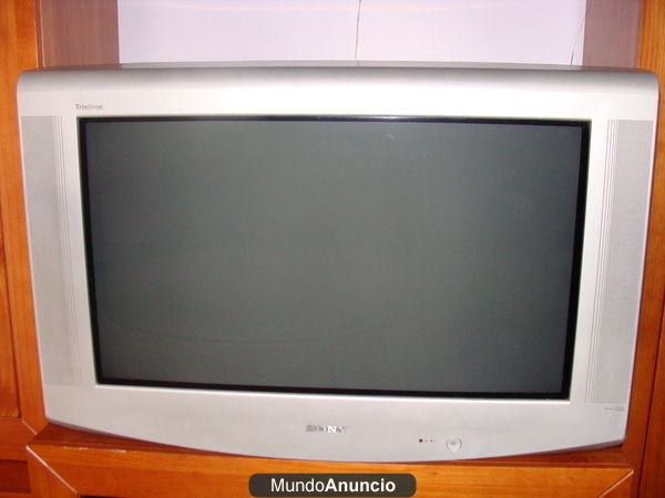 SE VENDE TELEVISOR SONY TRINITRON DE 32