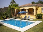 Chalet con 3 dormitorios se vende en Estepona, Costa del Sol - mejor precio | unprecio.es