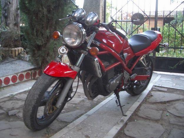 Suzuki GSF 400 Bandit Roja