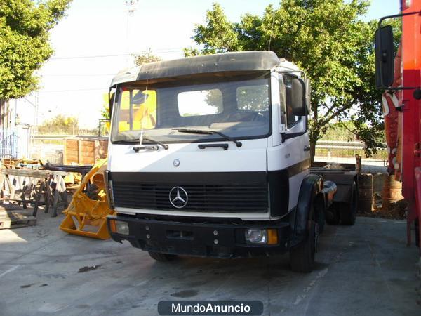 Camion  Mercedes Benz 1120