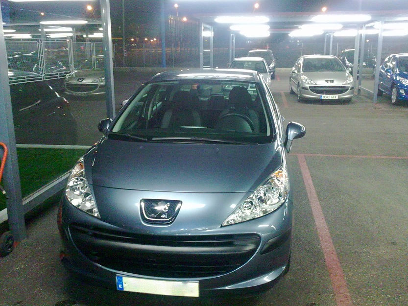 Peugeot 207 1.4 confort 75cv ¡impecable!!!!