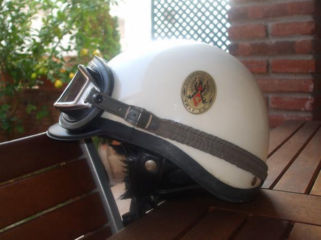 CASCO ANTIGUO DE LA GUARDIA CIVIL DE TRAFICO