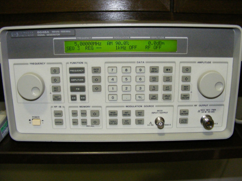 HP  Agilent 8648A 100 KHZ to 1000 MHZ