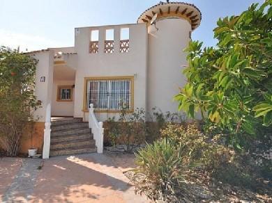 Chalet con 2 dormitorios se vende en Campoamor, Costa Blanca