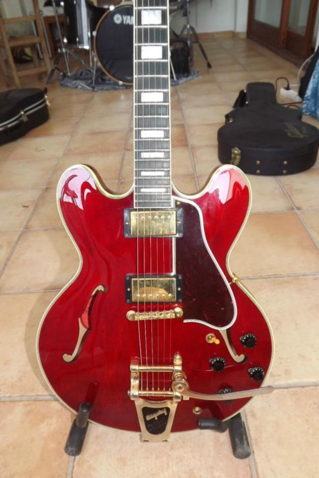 Gibson es-335