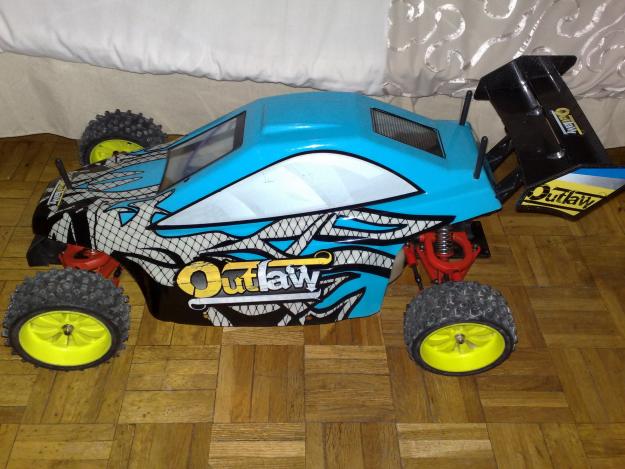 Se vende coche de gasolina 95 r/c