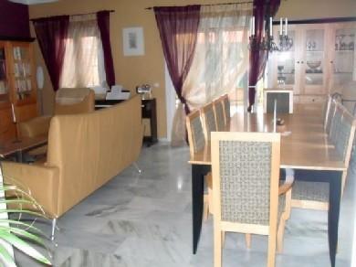 Adosado con 4 dormitorios se vende en Marbella, Costa del Sol