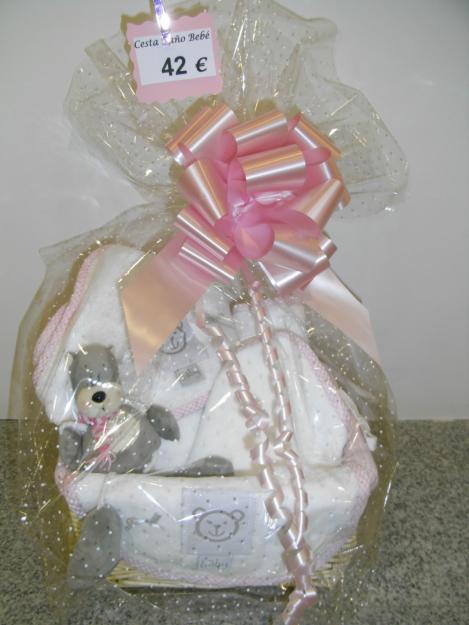 Canastillas de bebe y cestas de regalo a domicilio en Madrid