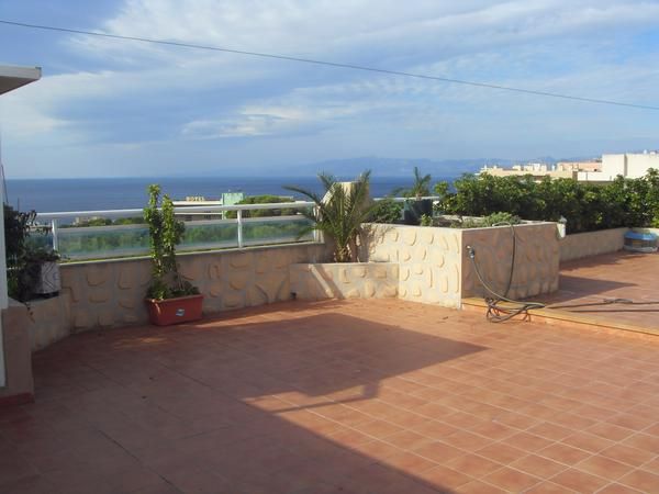 se vende ático espectacular con vistas al mar
