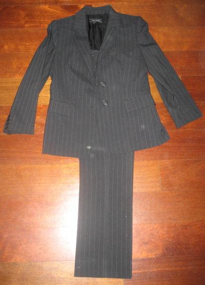 Traje pantalon negro con raya diplomatica