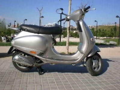 VESPA ET4 125