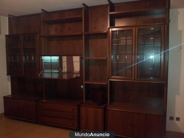 Vendo mueble antiguo de madera maciza