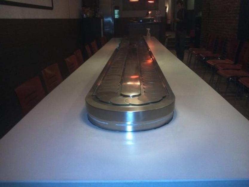 Mesa bufet giratoria sushi restaurante