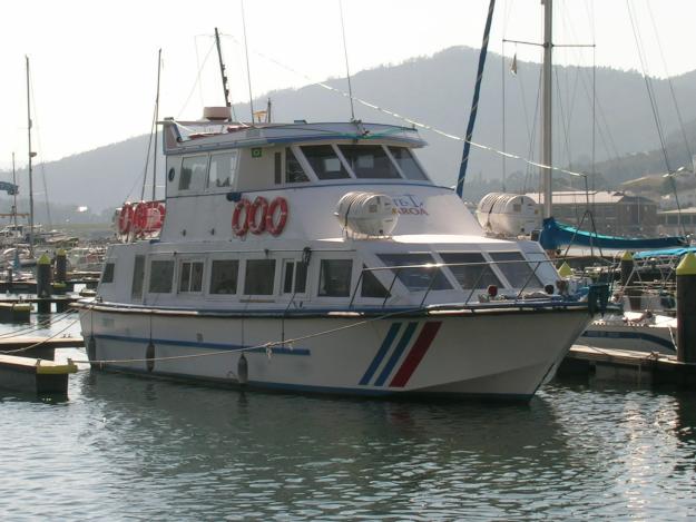 Se vende Barco de Pasaje hasta 90 personas.