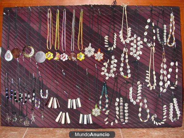 COLGANTES Y COLLARES