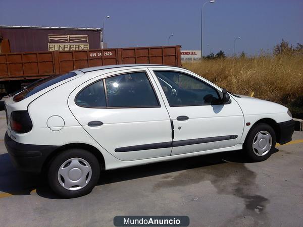 VENDO COCHE PARA REPARAR